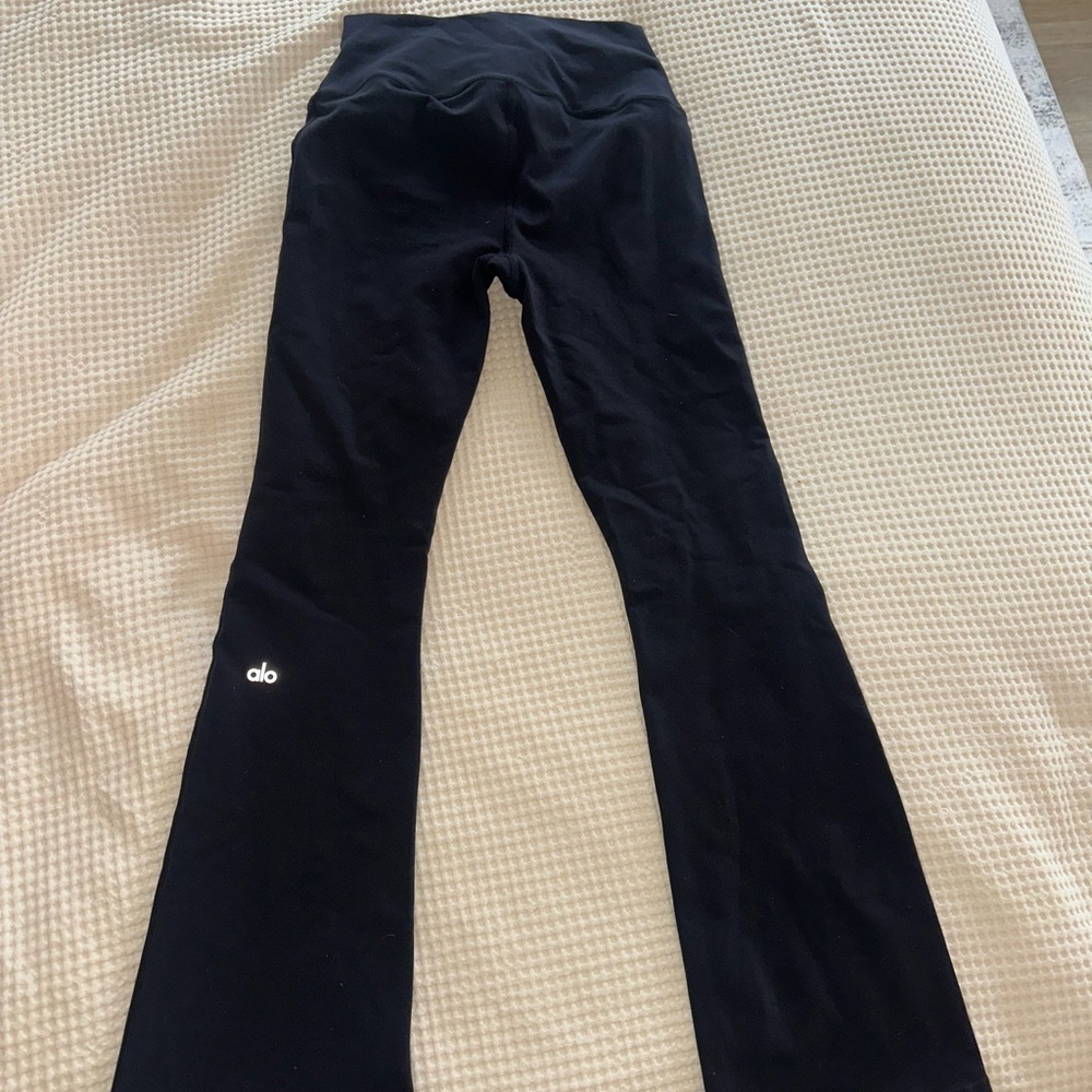 ALO Yoga Black Leggings